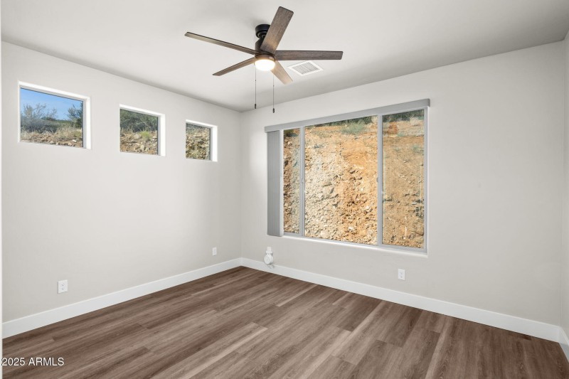 42-web-or-mls-15689-e-orch-vw-rd