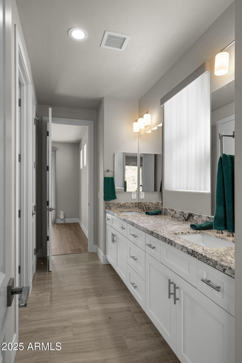 44-web-or-mls-15689-e-orch-vw-rd