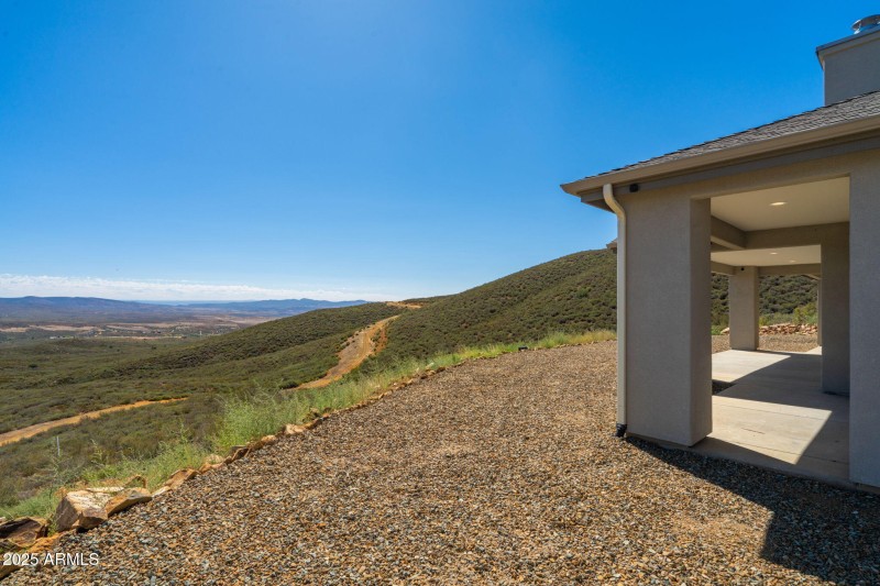 16-web-or-mls-15689-e-orch-vw-rd