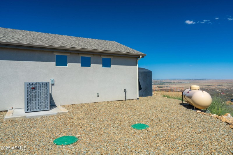 17-web-or-mls-15689-e-orch-vw-rd