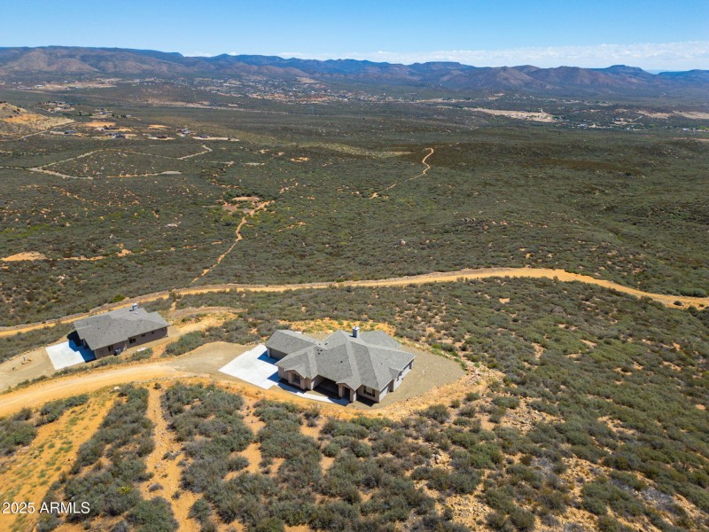 10-web-or-mls-15689-e-orch-vw-rd