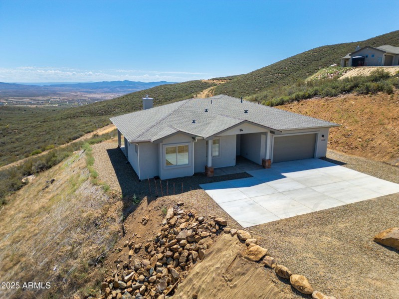 25-web-or-mls-15690-e-orch-vw-rd