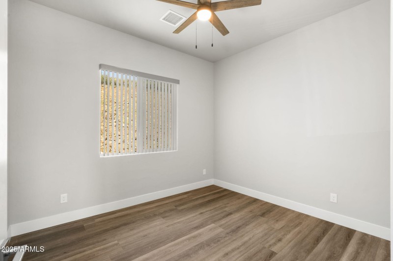 20-web-or-mls-15690-e-orch-vw-rd