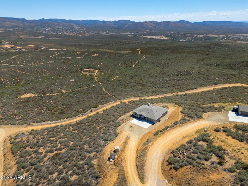 30-web-or-mls-15690-e-orch-vw-rd