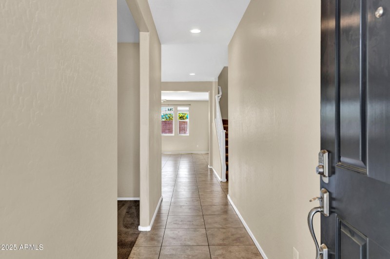 2075 W Bennett Way-5