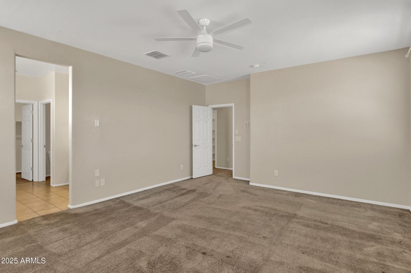 2075 W Bennett Way-31