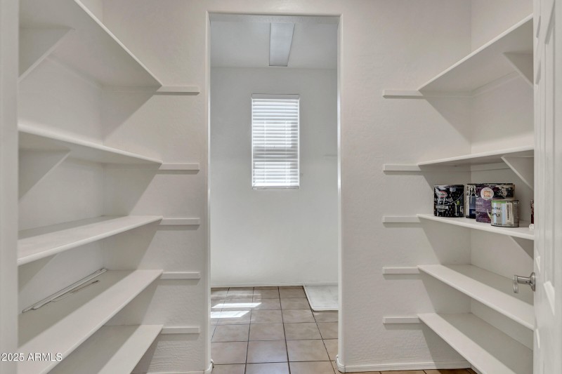 2075 W Bennett Way-36