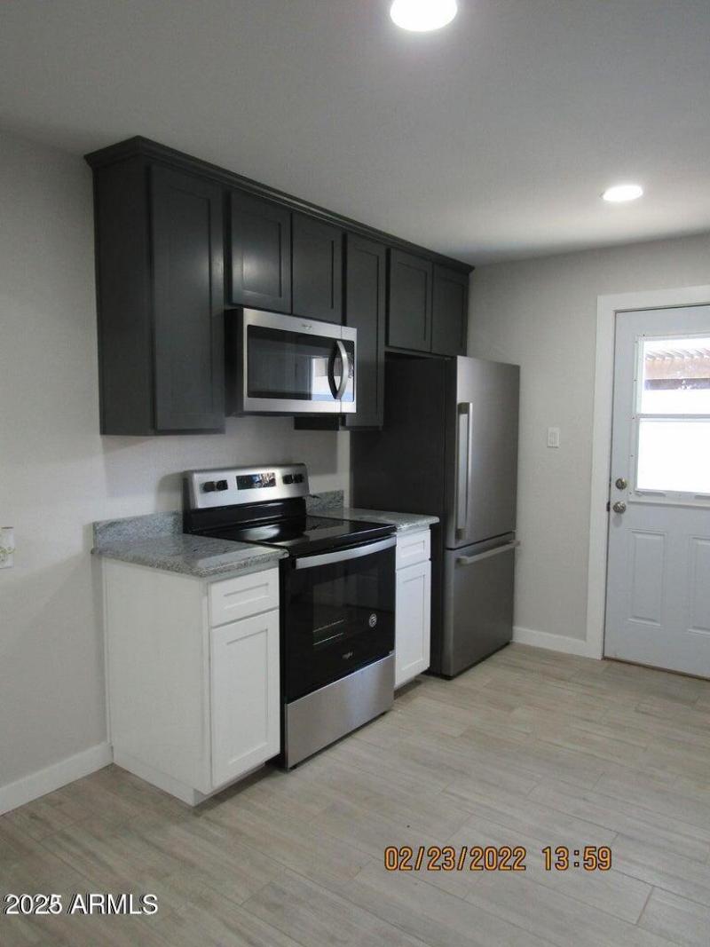 20220518220415085067000000-o