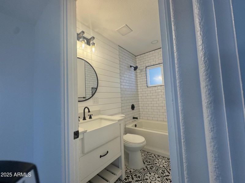 20250802_112732573_0.0