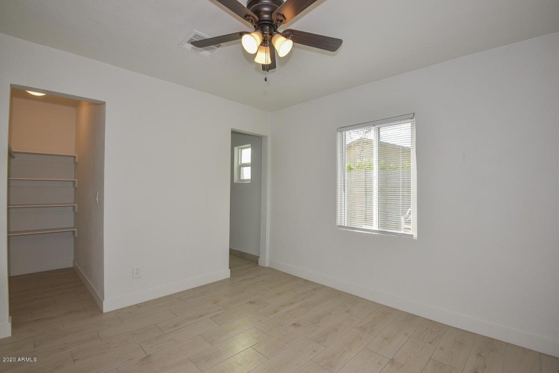 Master Bedroom-Closet