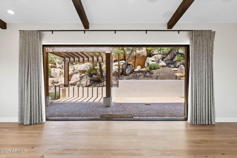 Indoor/Outdoor Living