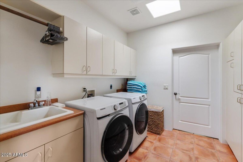 24-Laundry Room