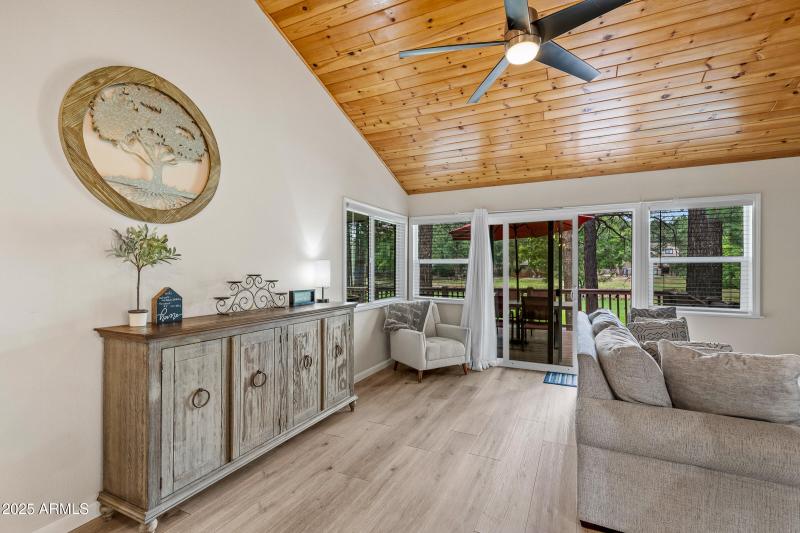 1710 N Fairway Dr-12