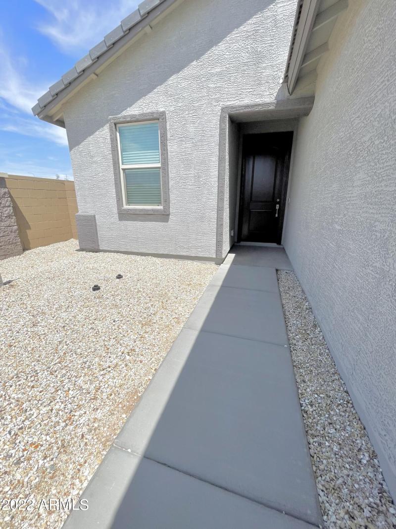 046BAEB6-5DCB-4ADD-8358-E684505C3A1F