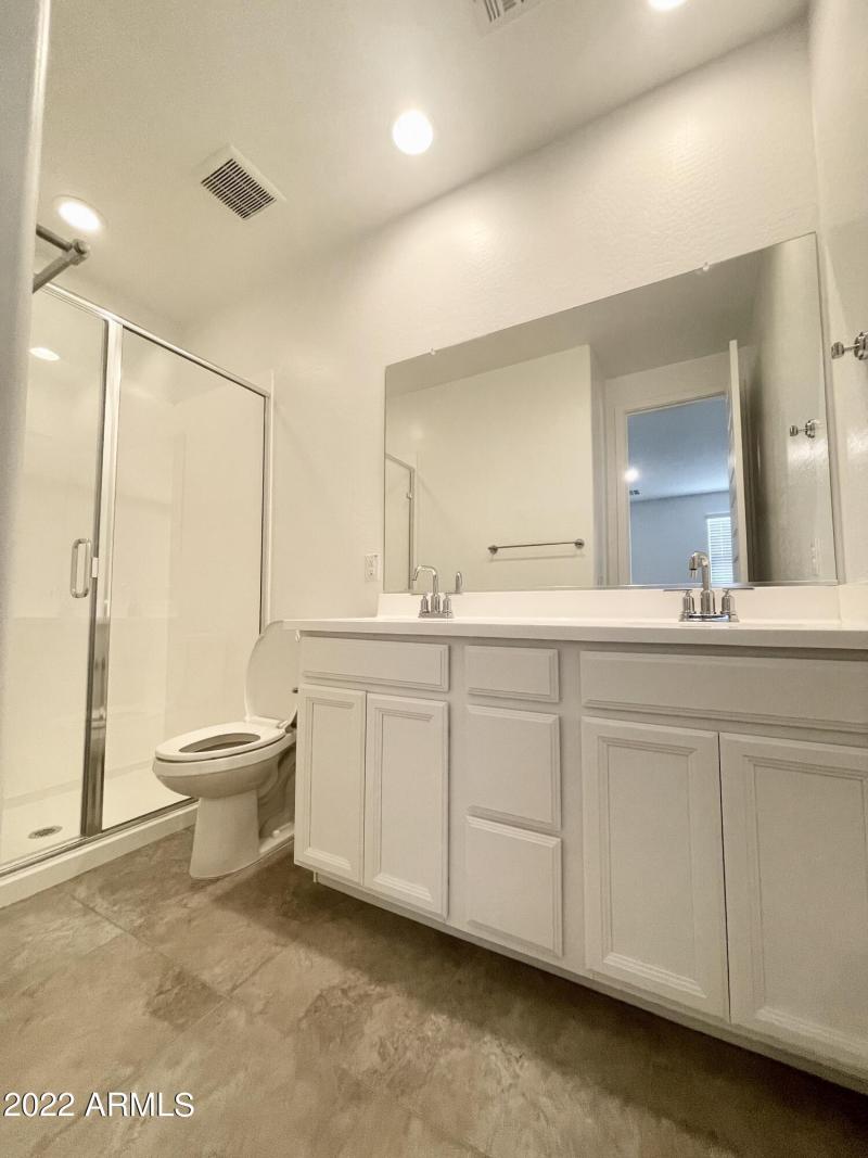 C027AF8B-EA97-467C-978A-A365D14F09E2