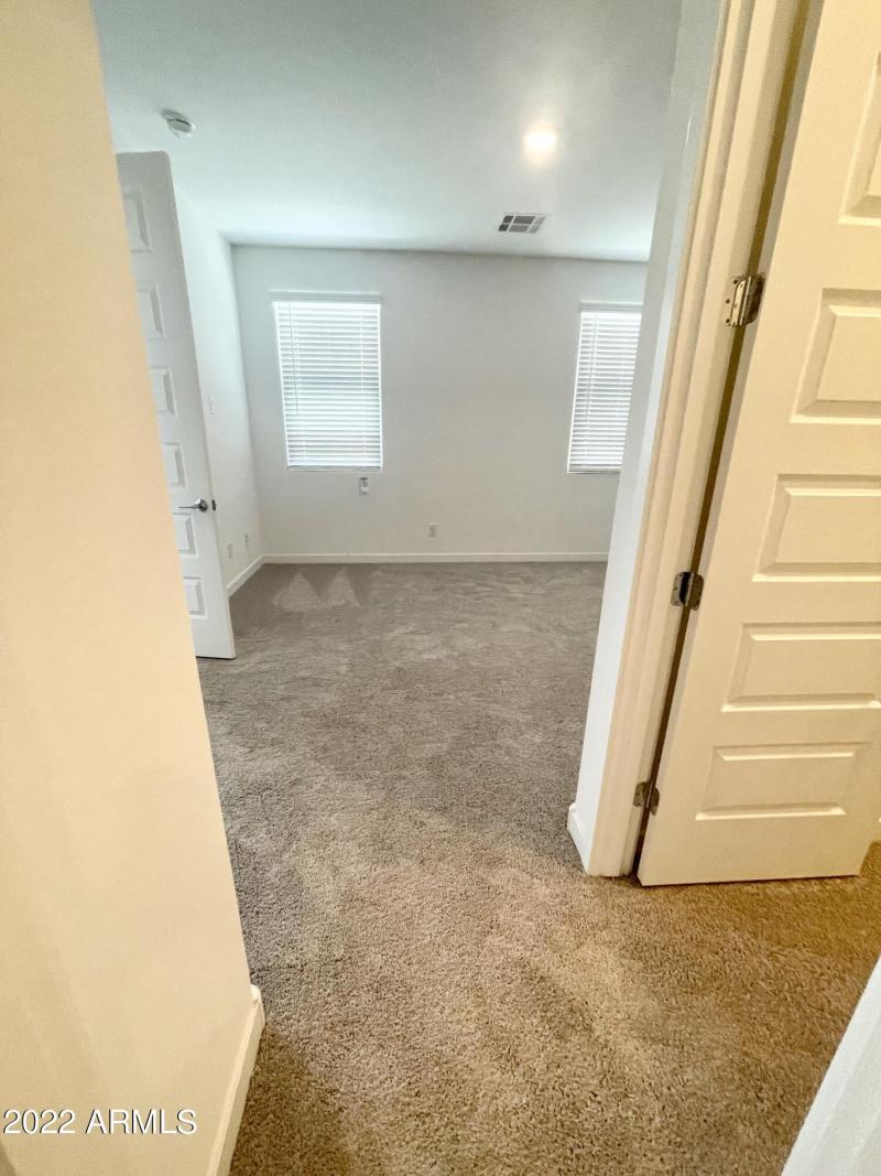 7BCFF52E-6E99-48C9-AEFB-BF565BD74B9F