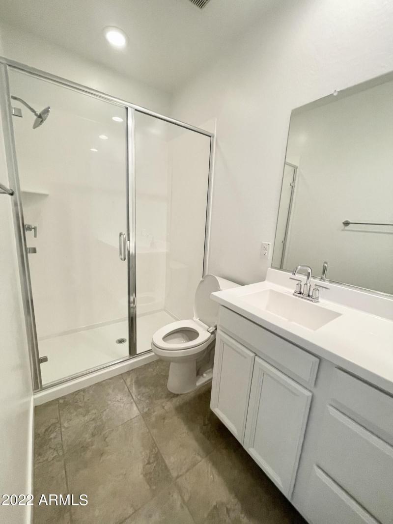 AD5A2193-C766-4C26-AA4E-A85A27E2C95E