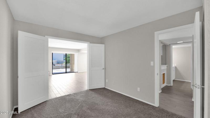 Guest Bedroom/Den/Office