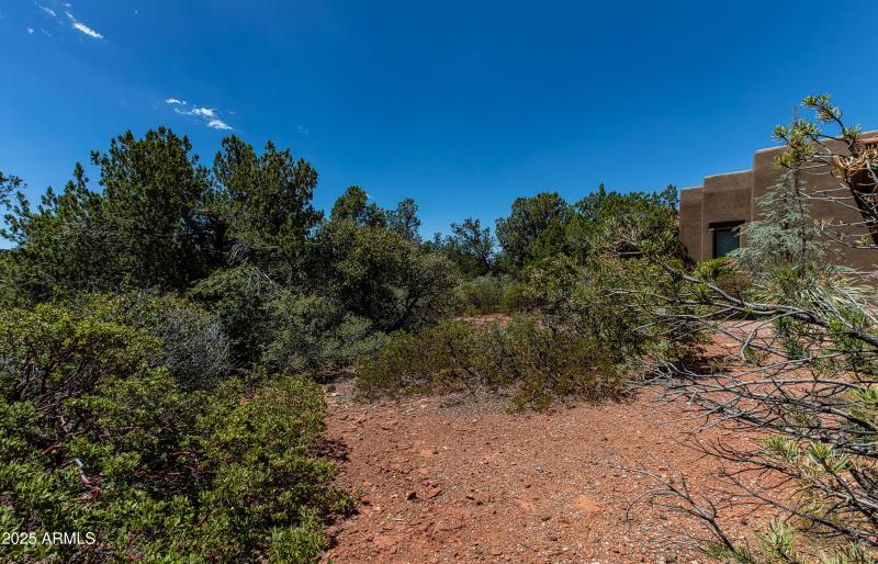 8-Inside lot to West