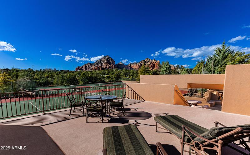 49 Sports Court Viewing Deck