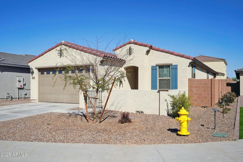 3-web-or-mls-W Pasadena Ave-003