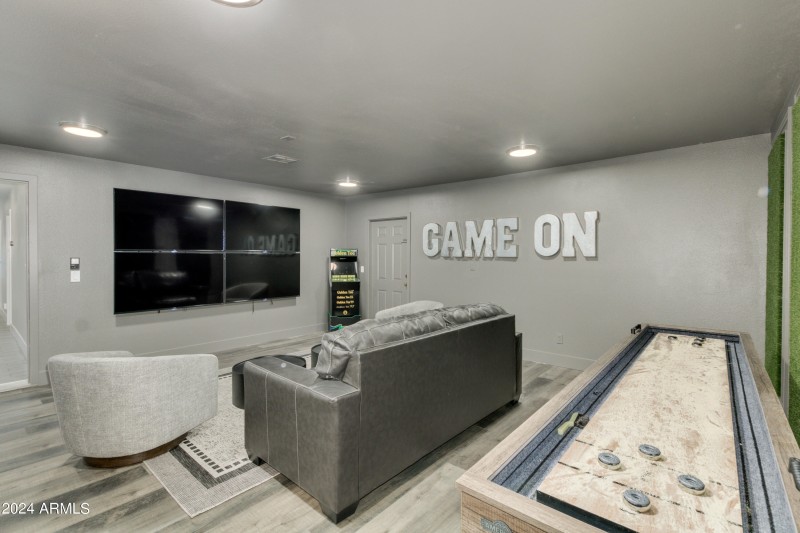 devonshire_gameroom2