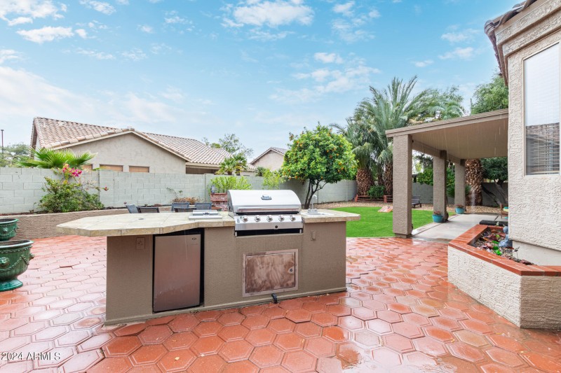 Built In Grill and Sink