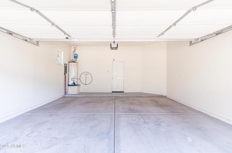 35) 35836-6891074907617