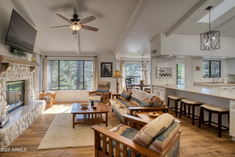 Paxmanphoto_PAX_9309