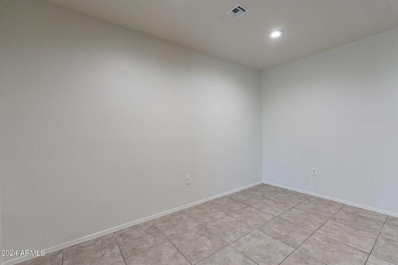 8-web-or-mls-Basil-29