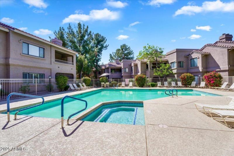 Pool & Spa