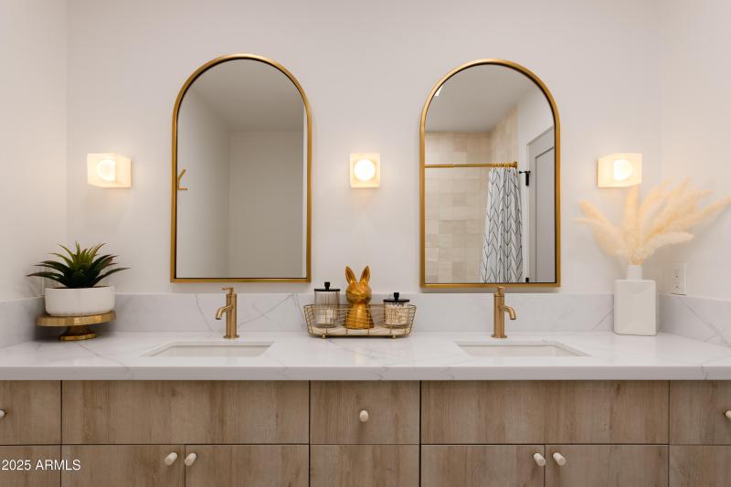 PropertyImageCo_13422N58thPl_WEB-6