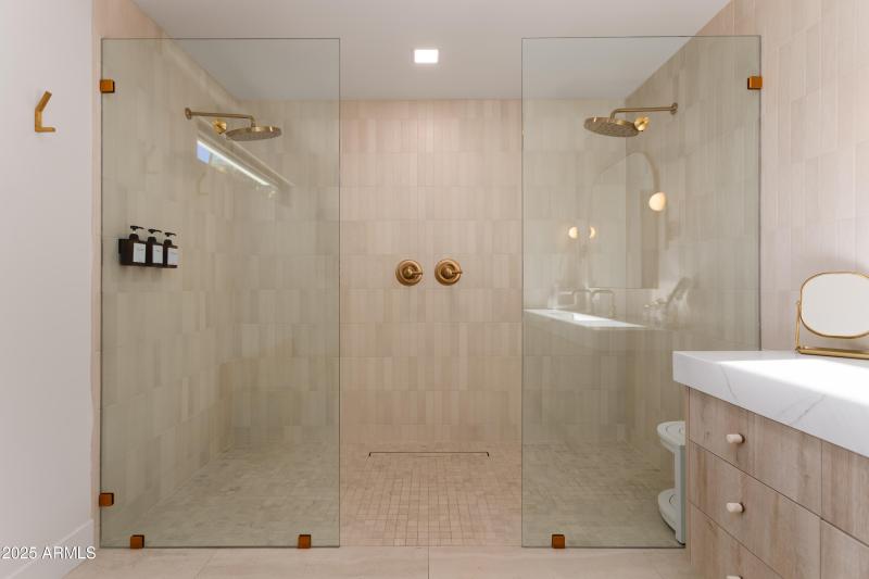 PropertyImageCo_13422N58thPl_WEB-39