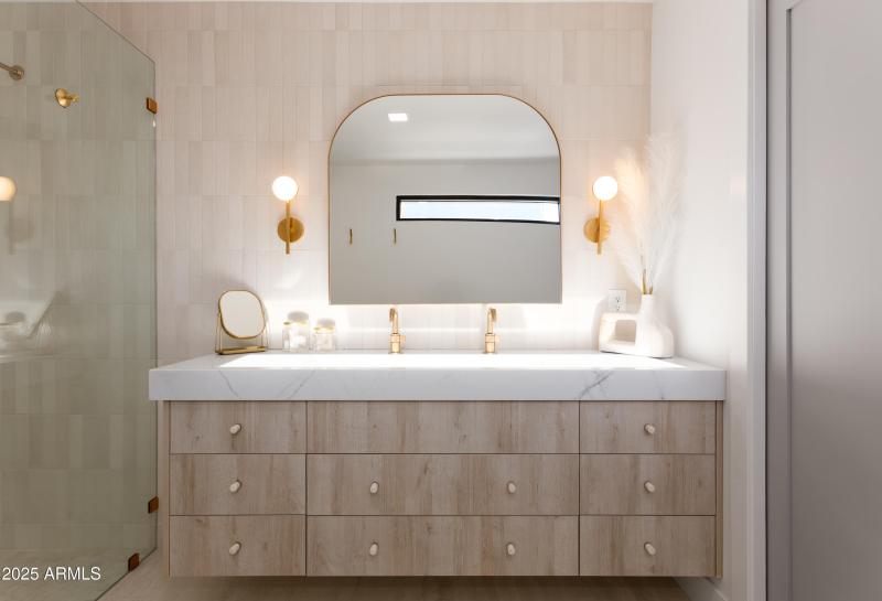 PropertyImageCo_13422N58thPl_WEB-40