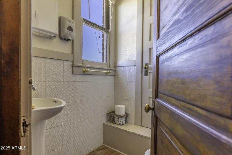 2nd Level Bathroom