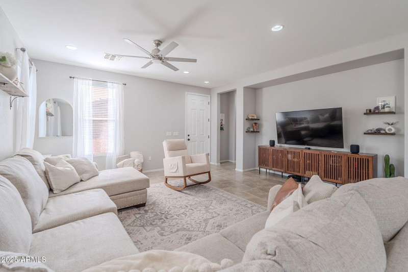 20-web-or-mls-Paseo-20