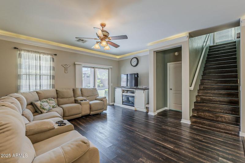 8-web-or-mls-Crescent Rd-8