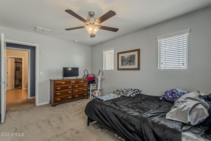 33-web-or-mls-Crescent Rd-33