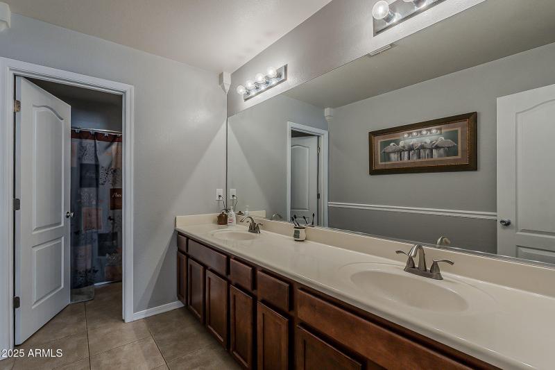 37-web-or-mls-Crescent Rd-37