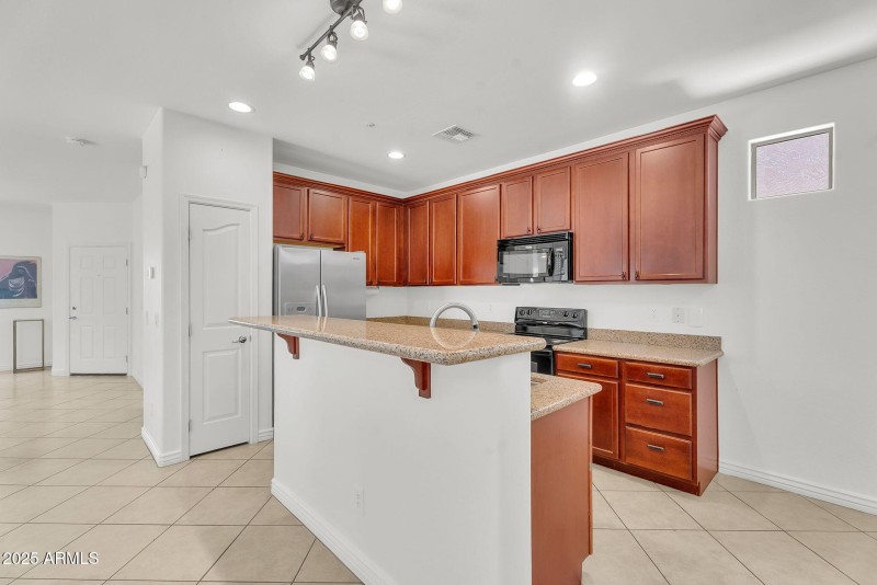21-web-or-mls-Tamarisk-24