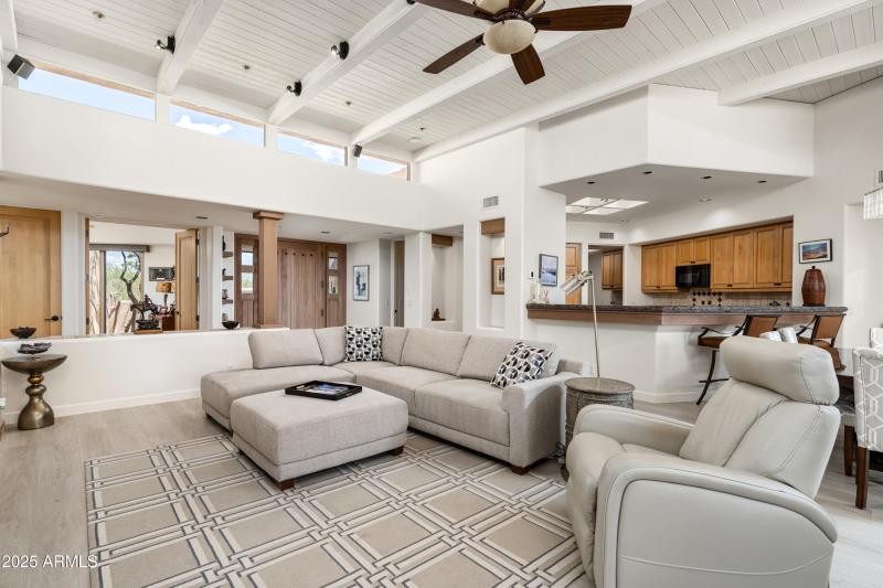 13-11163 E Prospect Point Dr (13 of 40)