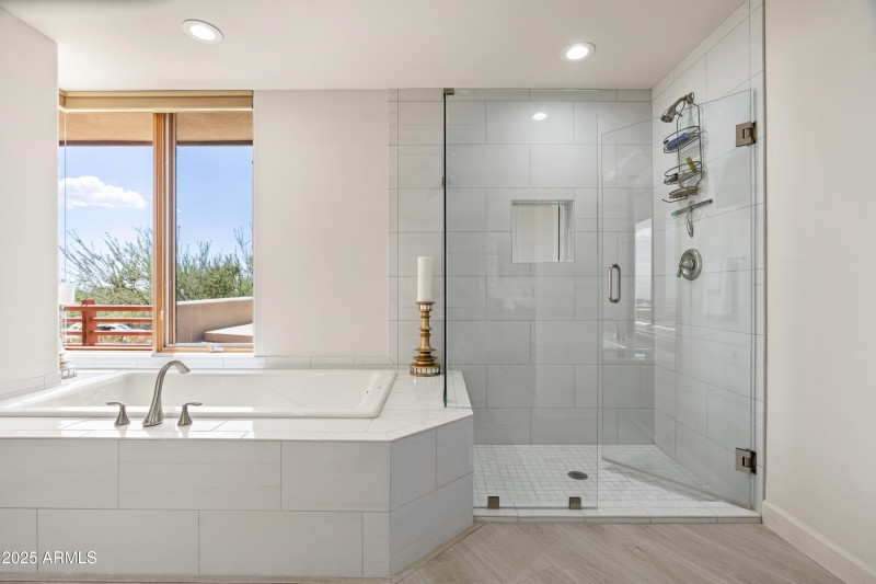 23-11163 E Prospect Point Dr (23 of 40)