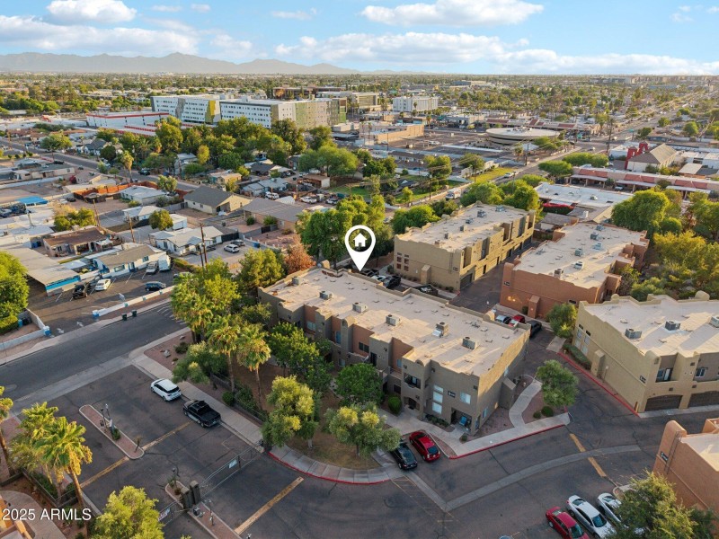 43-web-or-mls-W Colter St 118-S0108-041