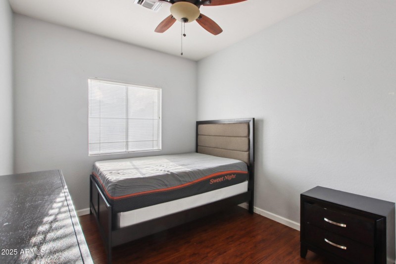 23-web-or-mls-W Colter St 118-S0108-021