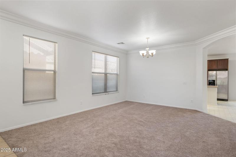 6-web-or-mls-2261-w-mila-way