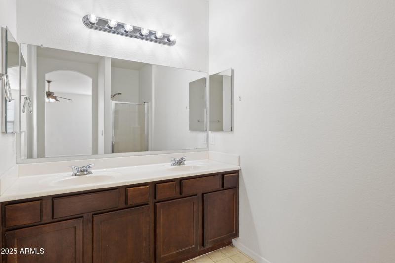 25-web-or-mls-2261-w-mila-way