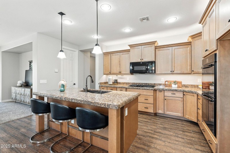 10-web-or-mls-Cucumber-10