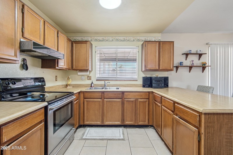 11-print-W Villa Theresa Dr-S0508-011