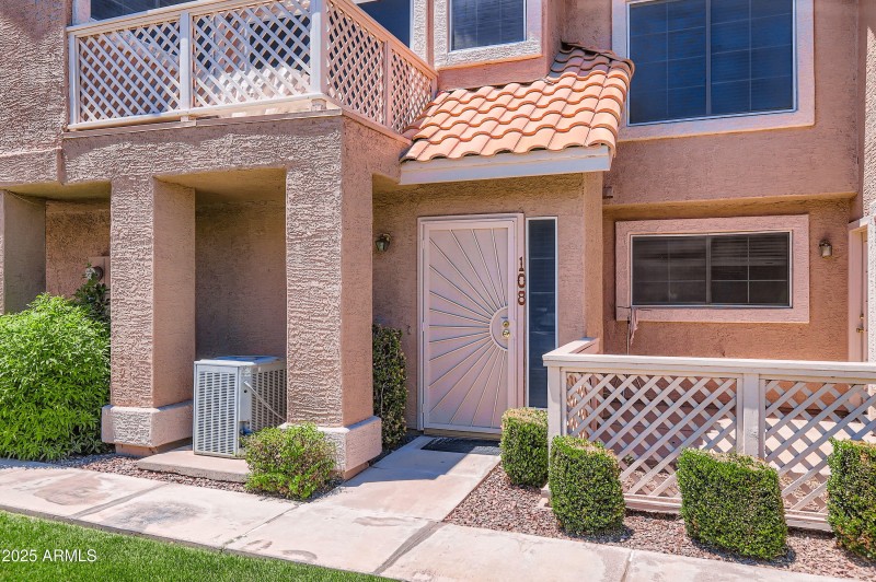 1633 E Lakeside Dr 108 - MLS Sized - 003