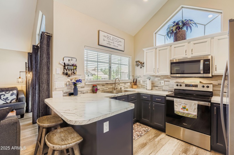 1633 E Lakeside Dr 108 - MLS Sized - 019